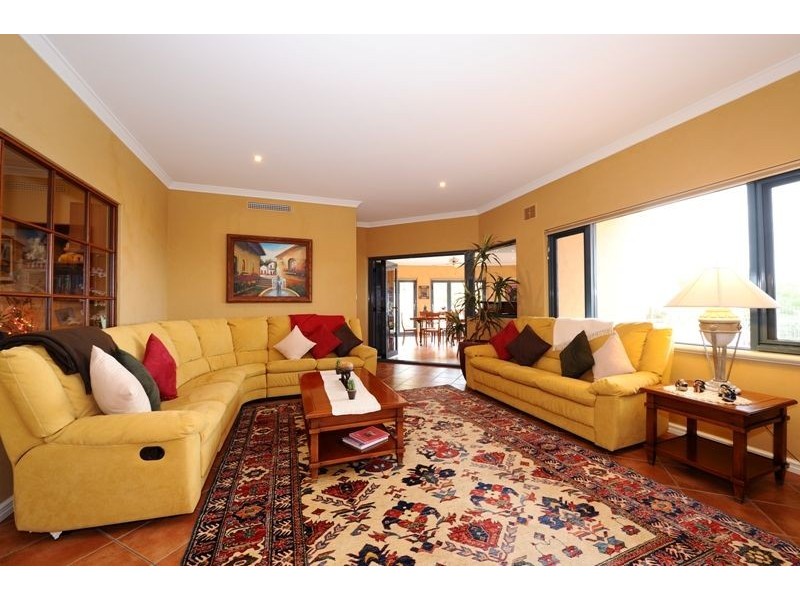 3 Muros Close, Warnbro WA 6169