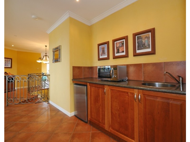 3 Muros Close, Warnbro WA 6169