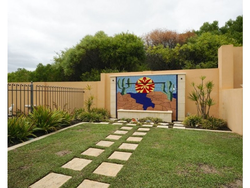 3 Muros Close, Warnbro WA 6169