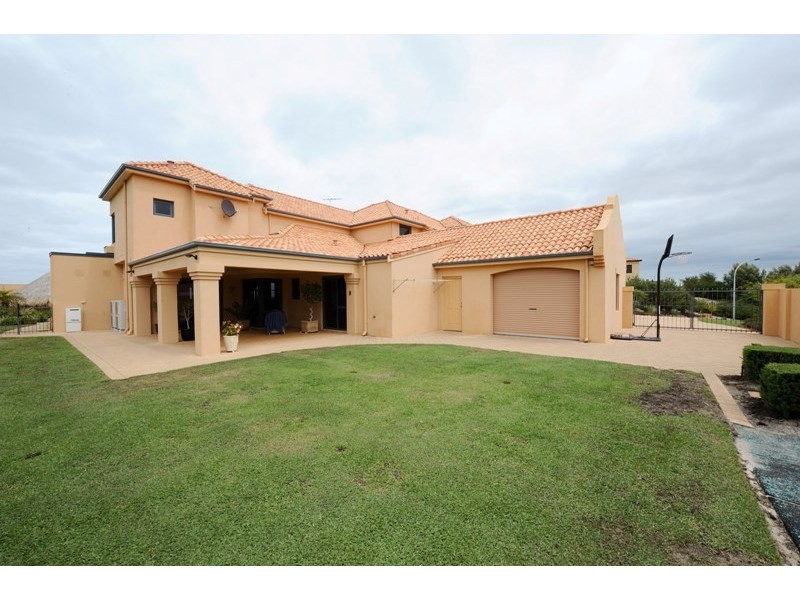 3 Muros Close, Warnbro WA 6169