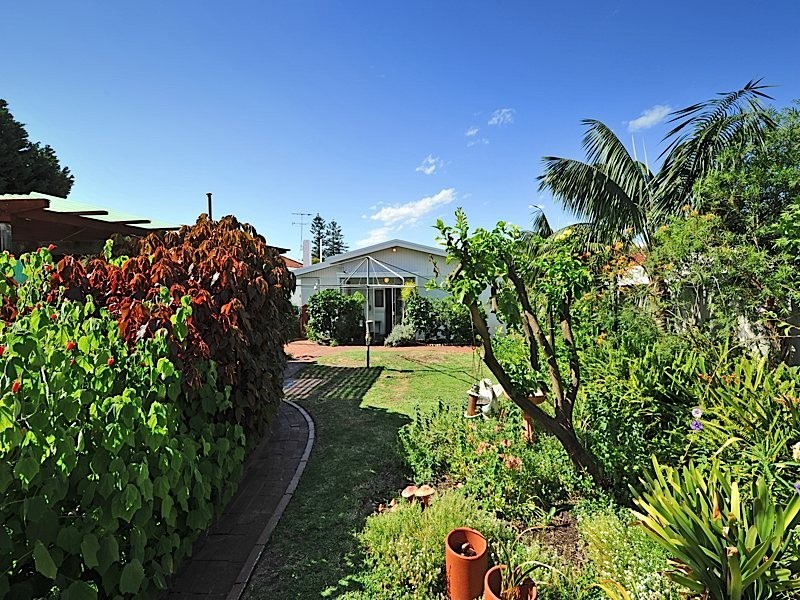 37 Boreham Street, Cottesloe WA 6011
