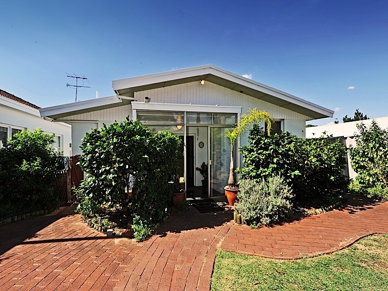 37 Boreham Street, Cottesloe WA 6011