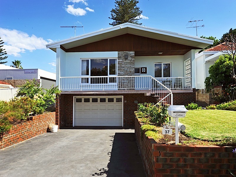 37 Boreham Street, Cottesloe WA 6011