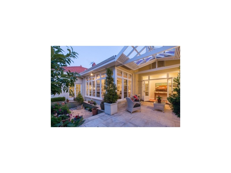 9 Grange Street, Claremont WA 6010