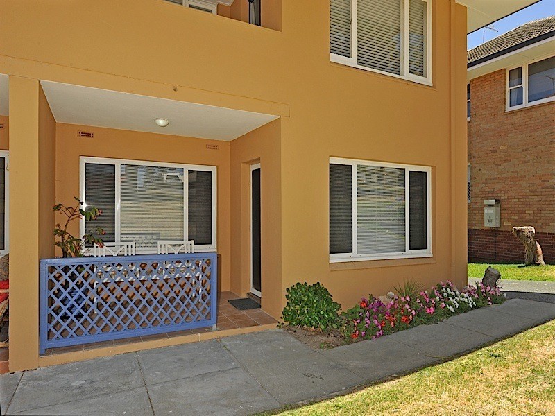 1/6 Salvado Street, Cottesloe WA 6011