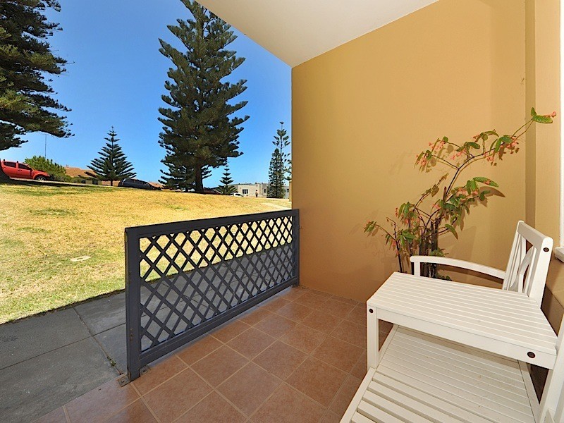 1/6 Salvado Street, Cottesloe WA 6011