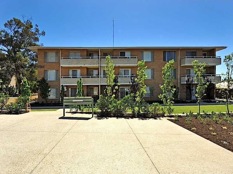 10/2 Albert Street, Mosman Park WA 6012