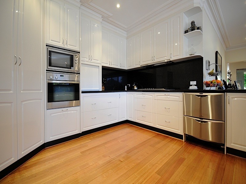 1 Chipperfield Court, Mosman Park WA 6012