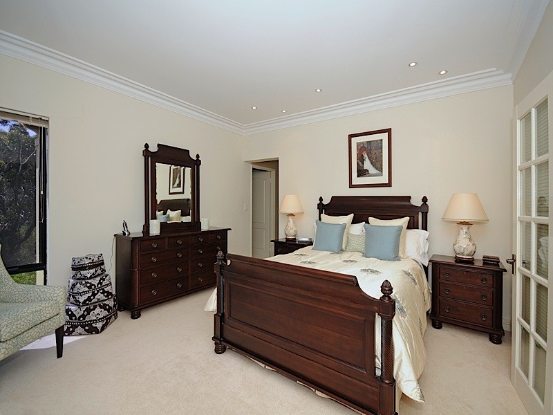 1 Chipperfield Court, Mosman Park WA 6012