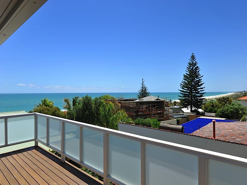 11 Walba Way, Swanbourne WA 6010