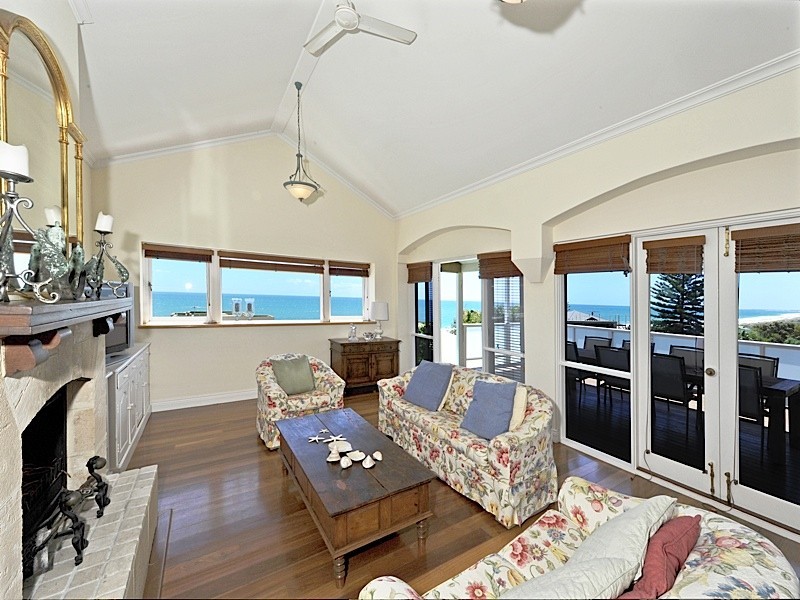 11 Walba Way, Swanbourne WA 6010