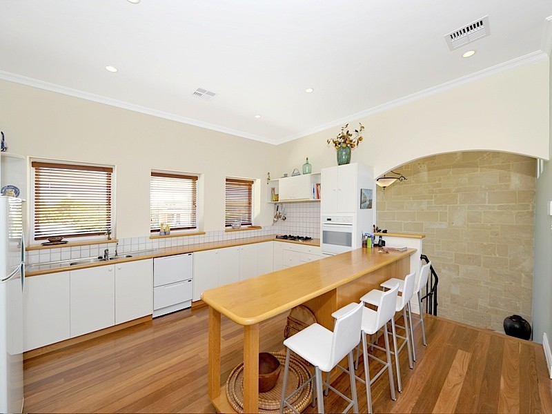 11 Walba Way, Swanbourne WA 6010