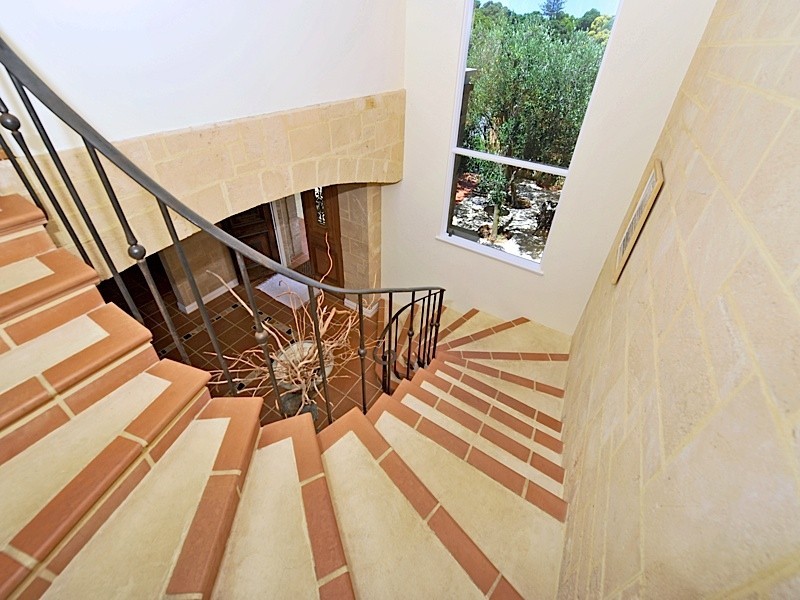 11 Walba Way, Swanbourne WA 6010