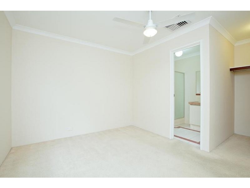 10 Cottonwood Place, O’connor WA 6163