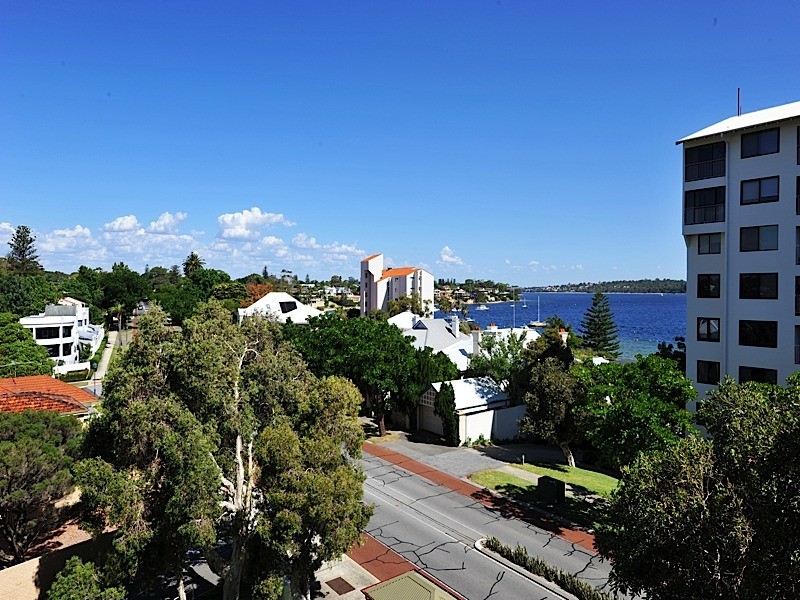 4C/25 Victoria Avenue, Claremont WA 6010