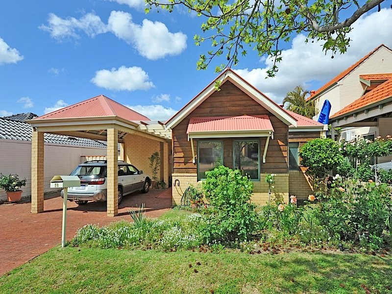 18 Godetia Gardens, Mount Claremont WA 6010