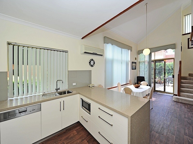 1/3 Rockton Road, Nedlands WA 6009