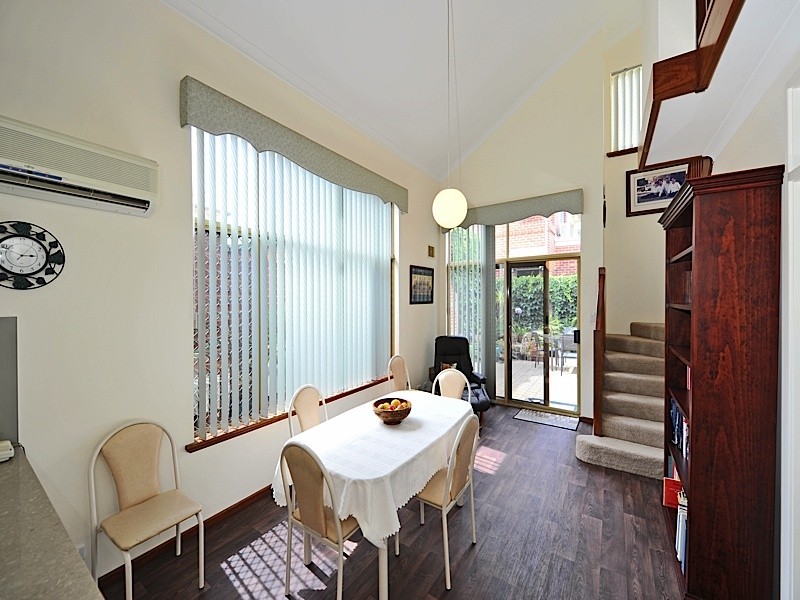 1/3 Rockton Road, Nedlands WA 6009