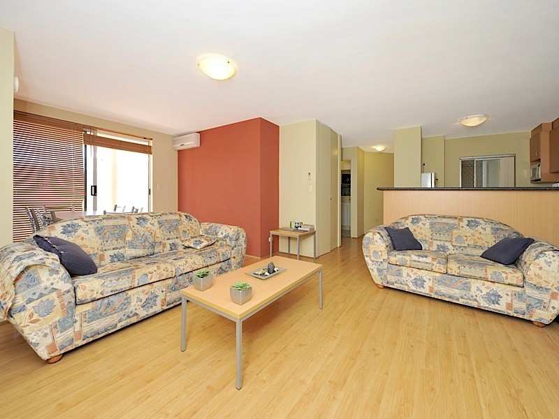 1/152 Marine Parade, Cottesloe WA 6011