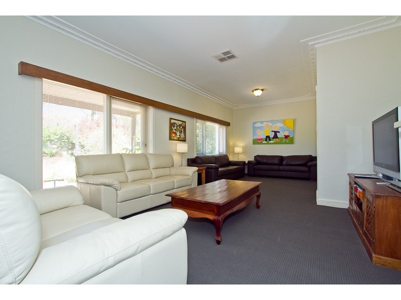 41 Beatrice Street, Dalkeith WA 6009