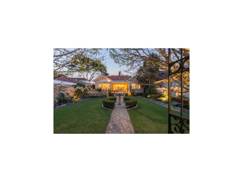 9 Grange Street, Claremont WA 6010