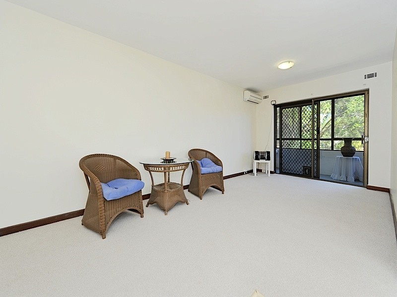4/453 Stirling Highway, Cottesloe WA 6011