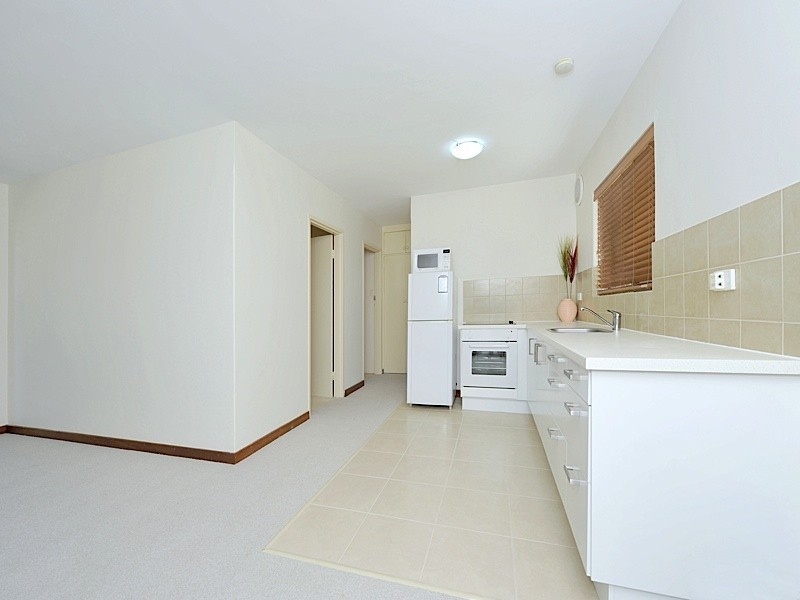 4/453 Stirling Highway, Cottesloe WA 6011