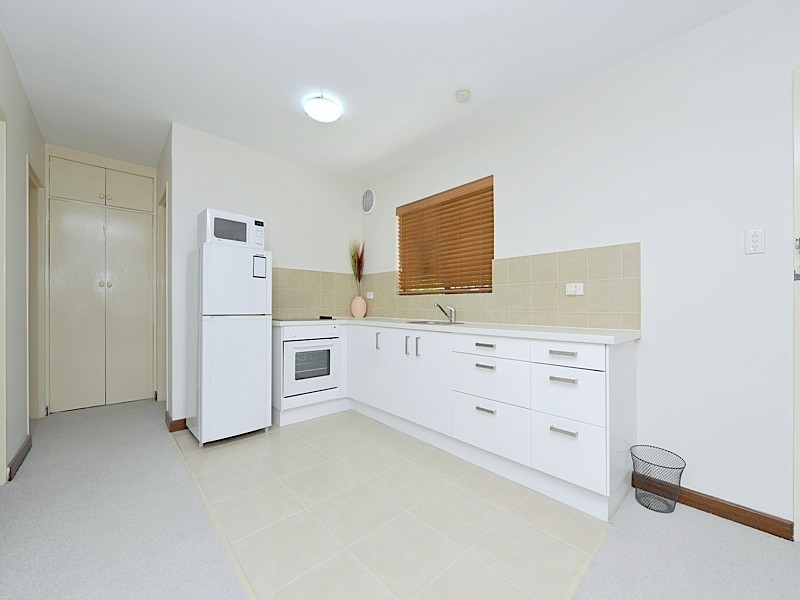 4/453 Stirling Highway, Cottesloe WA 6011