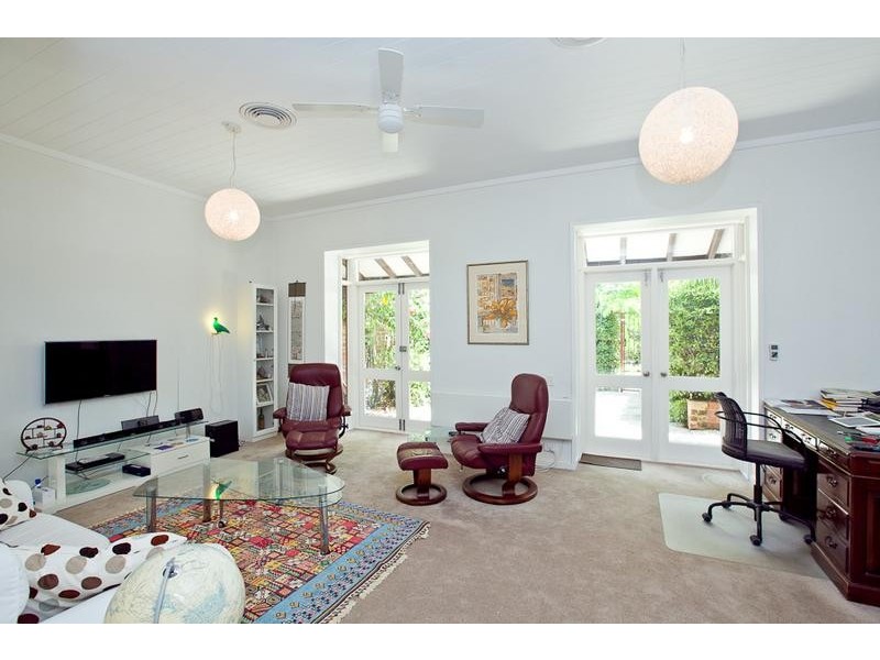 2/17 Airlie street, Claremont WA 6010