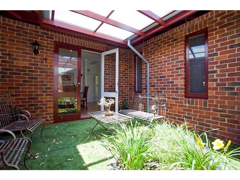 2/17 Airlie street, Claremont WA 6010