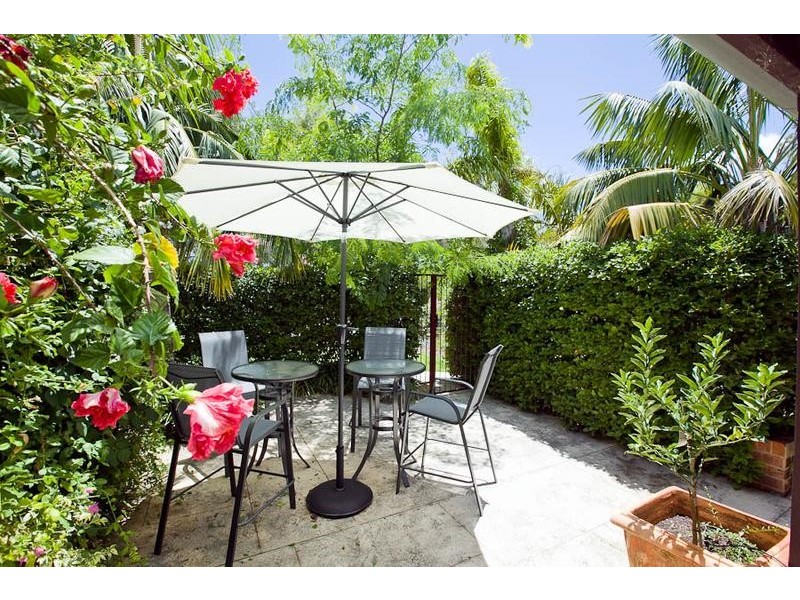 2/17 Airlie street, Claremont WA 6010