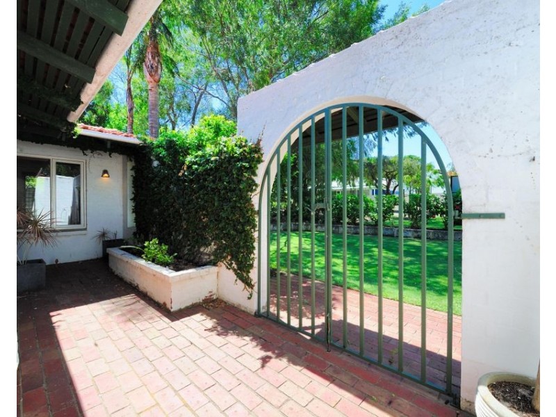 7 Ackland Way, Cottesloe WA 6011