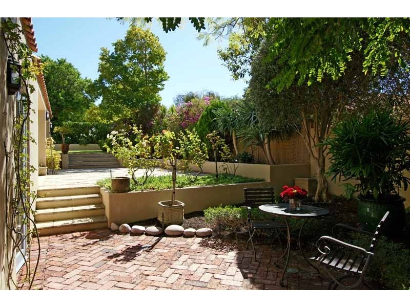 14 George Street, Cottesloe WA 6011