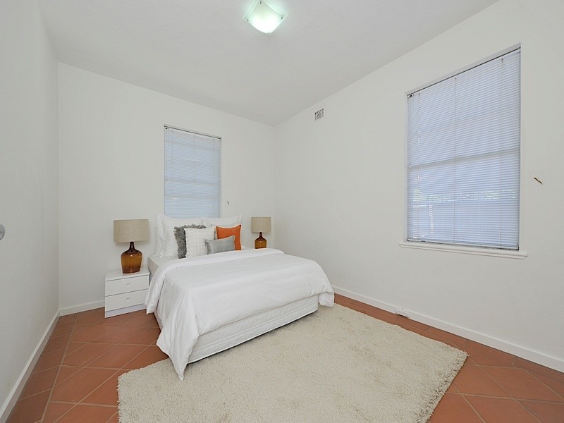 3/16 Caporn Street, Crawley WA 6009