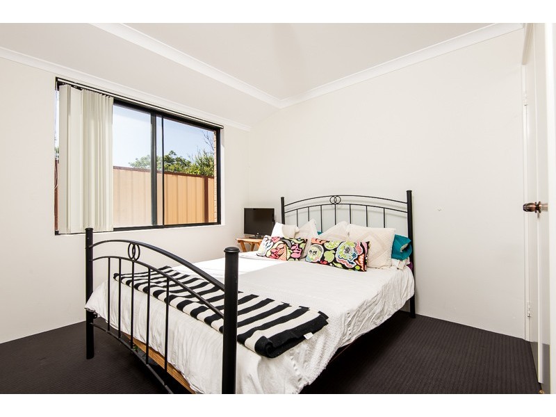 4 Hames Street, Hamilton Hill WA 6163