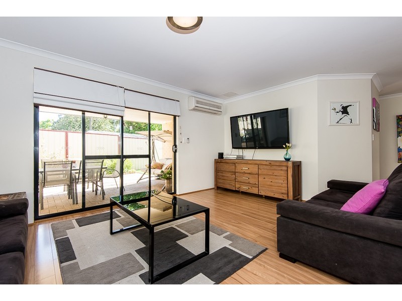 4 Hames Street, Hamilton Hill WA 6163