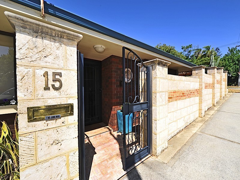 15 Albert Street, Mosman Park WA 6012