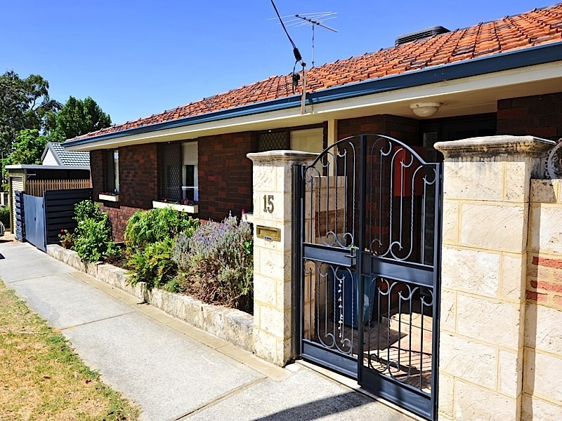 15 Albert Street, Mosman Park WA 6012