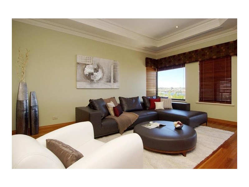 13 Faulkner Circle, Mosman Park WA 6012