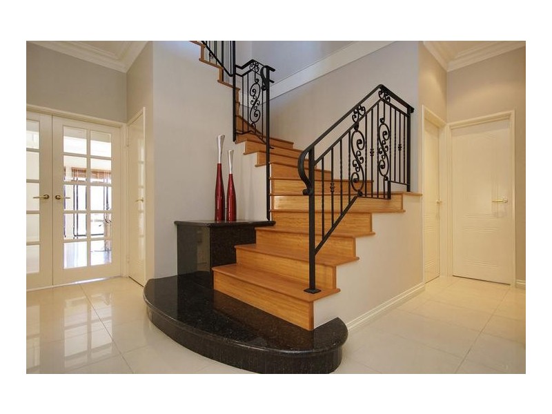 13 Faulkner Circle, Mosman Park WA 6012