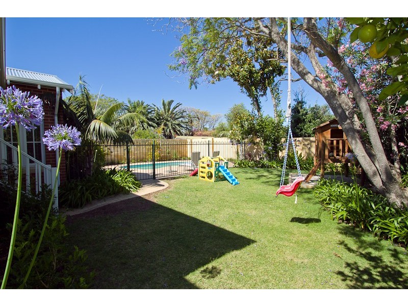 14 Portland Street, Nedlands WA 6009