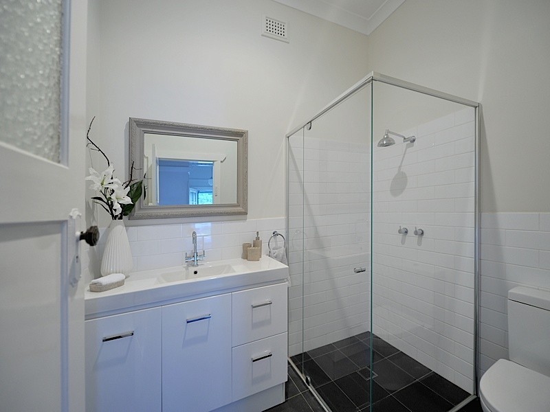 2 Robinson Street, Nedlands WA 6009