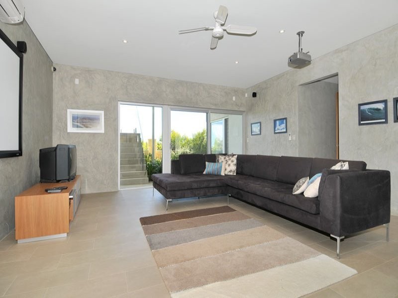 19 Beachview Court, Wannanup WA 6210