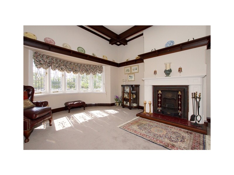 6 Irvine Street, Peppermint Grove WA 6011