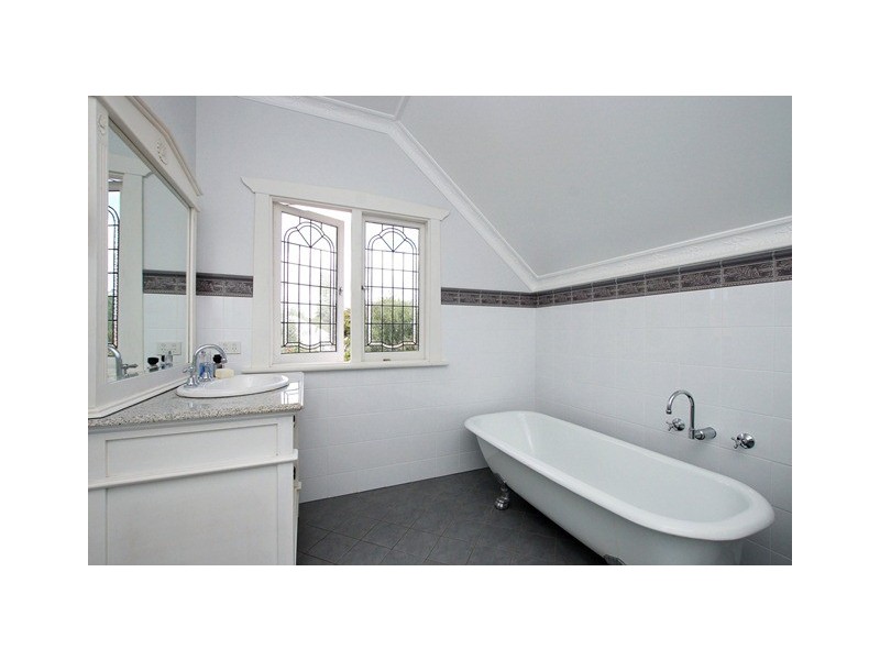 6 Irvine Street, Peppermint Grove WA 6011