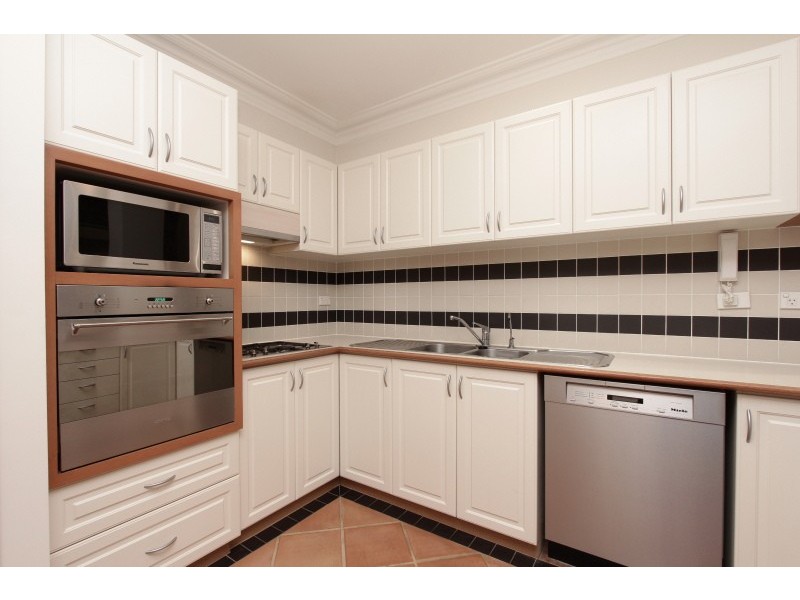 2/14 Athelstan Road, Cottesloe WA 6011