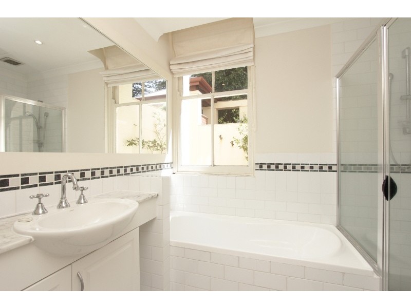 2/14 Athelstan Road, Cottesloe WA 6011