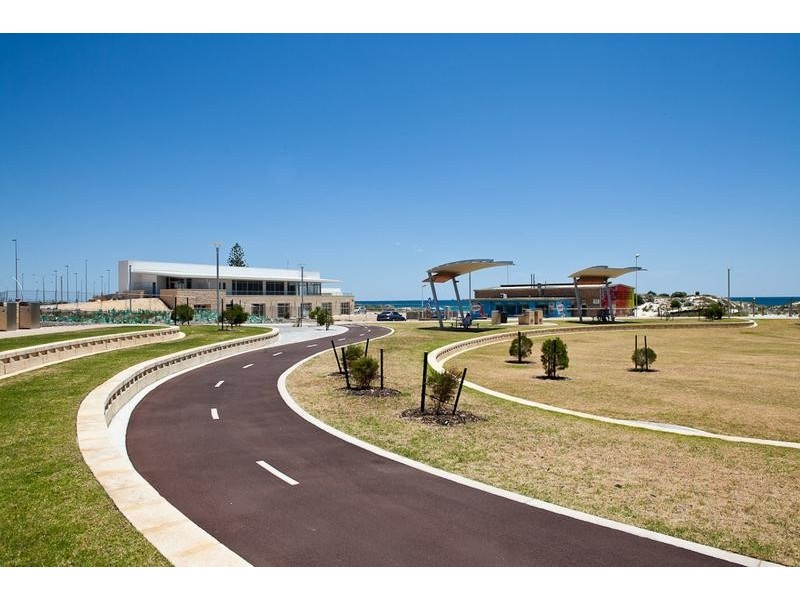 51/1 Freeman Loop, North Fremantle WA 6159