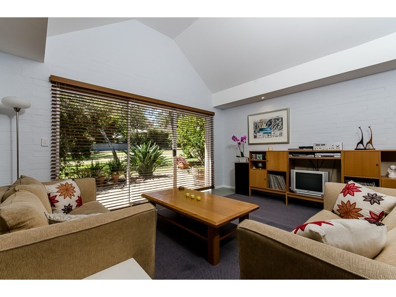 8 Euston Street, Wembley Downs WA 6019