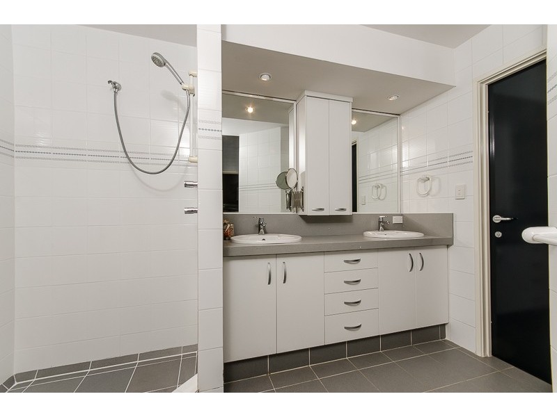 8 Euston Street, Wembley Downs WA 6019